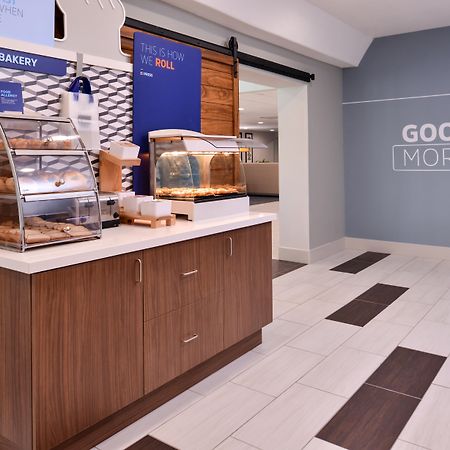 Holiday Inn Express Hotel & Suites Elgin By Ihg Extérieur photo