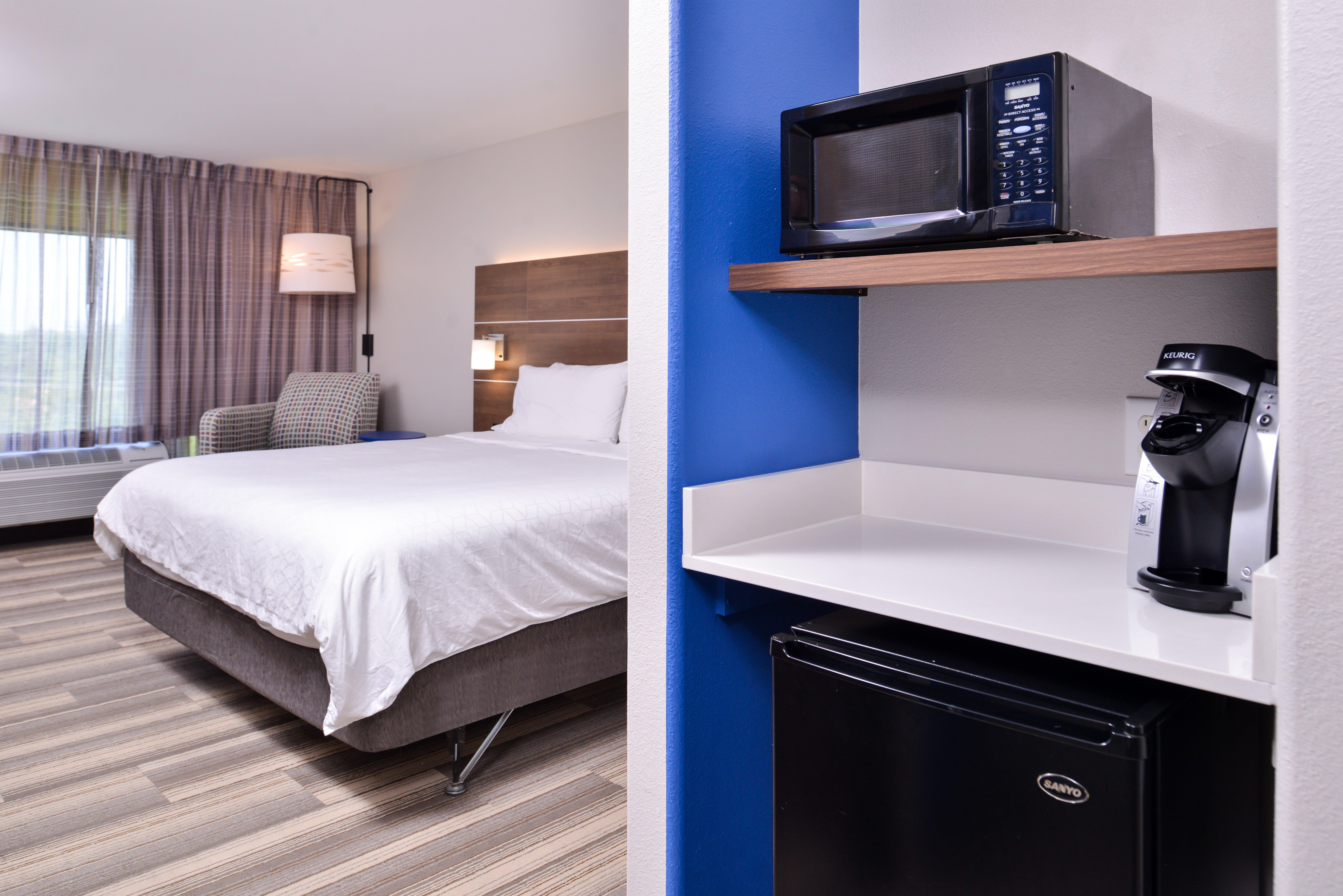 Holiday Inn Express Hotel & Suites Elgin By Ihg Extérieur photo