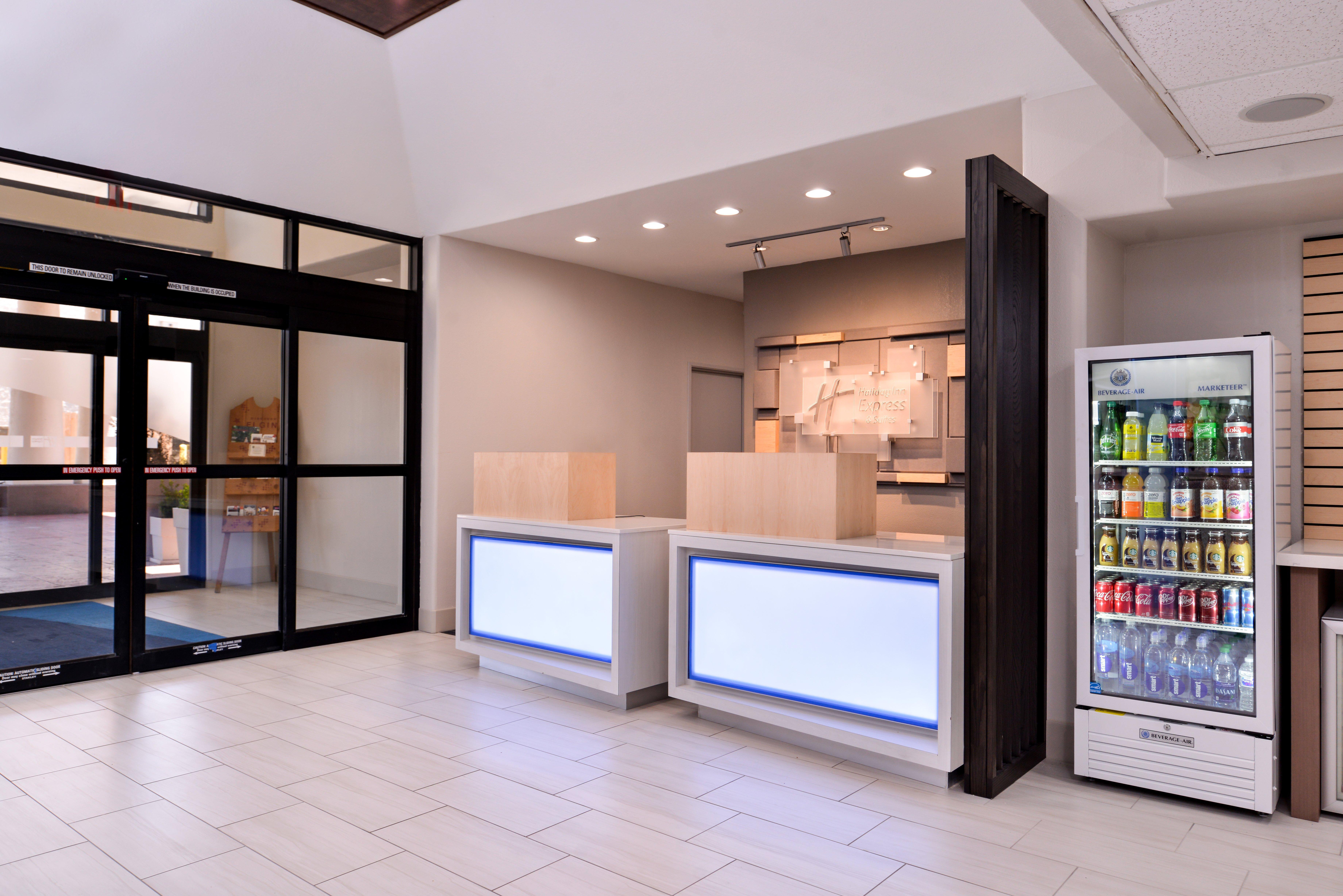 Holiday Inn Express Hotel & Suites Elgin By Ihg Extérieur photo
