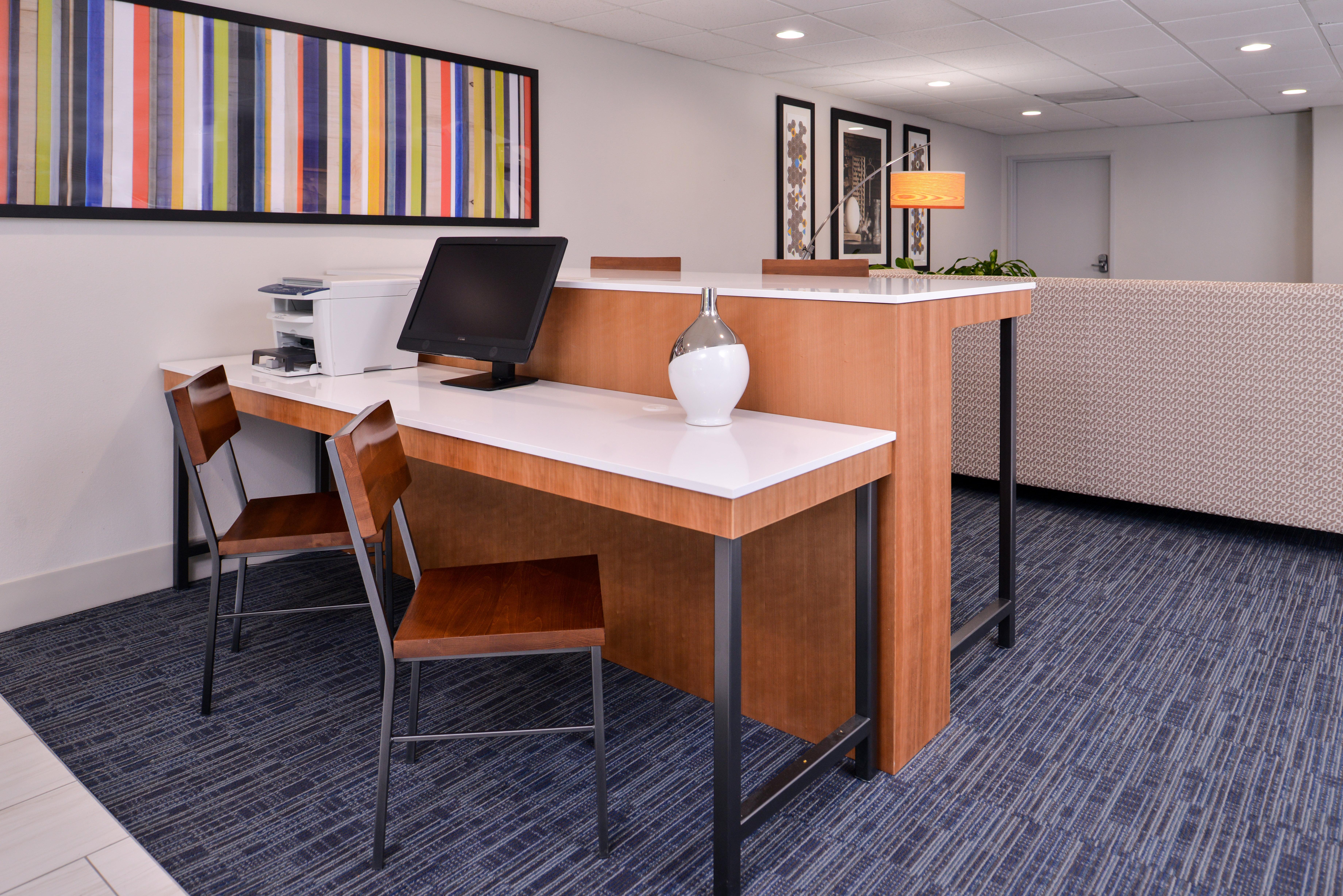 Holiday Inn Express Hotel & Suites Elgin By Ihg Extérieur photo