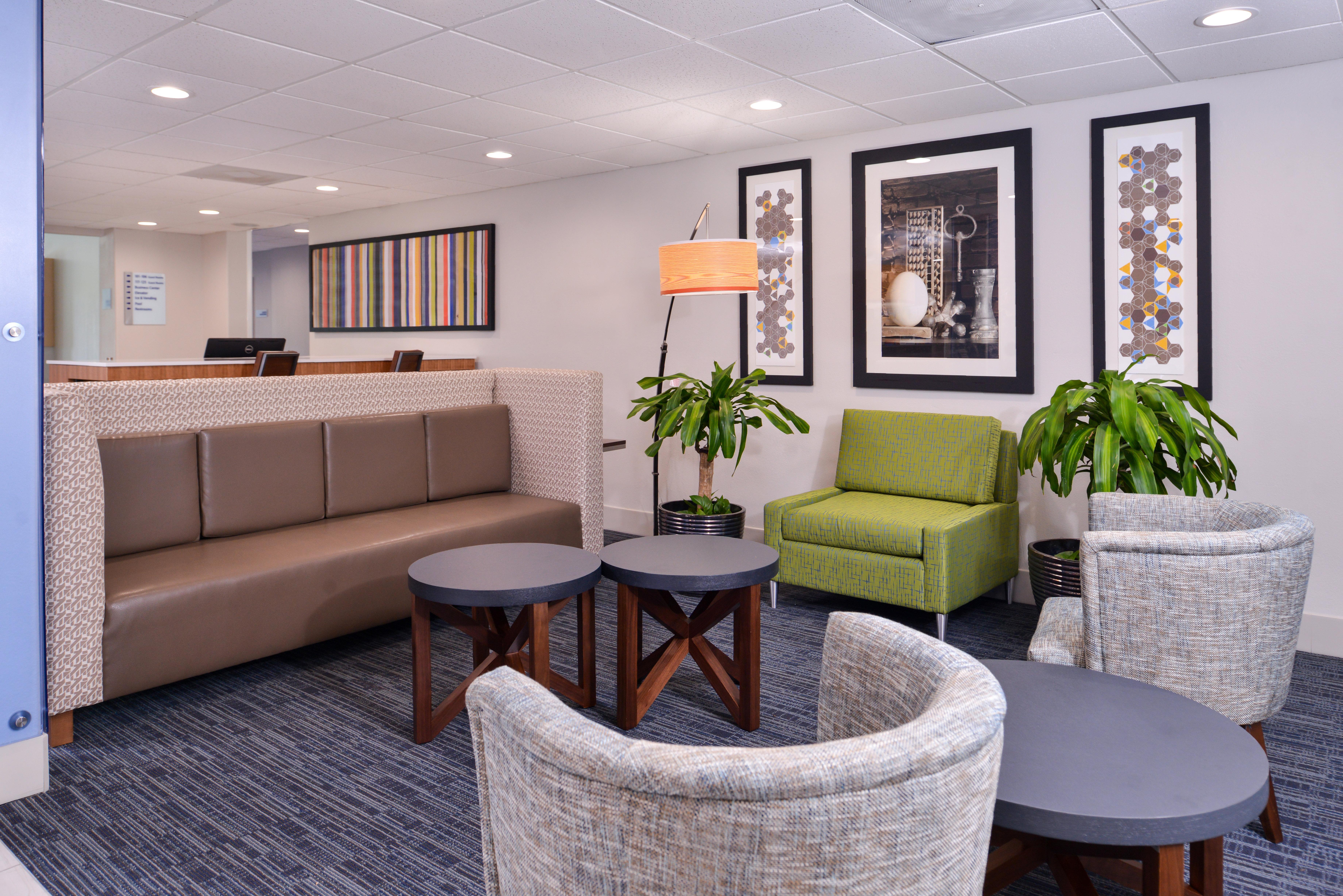 Holiday Inn Express Hotel & Suites Elgin By Ihg Extérieur photo