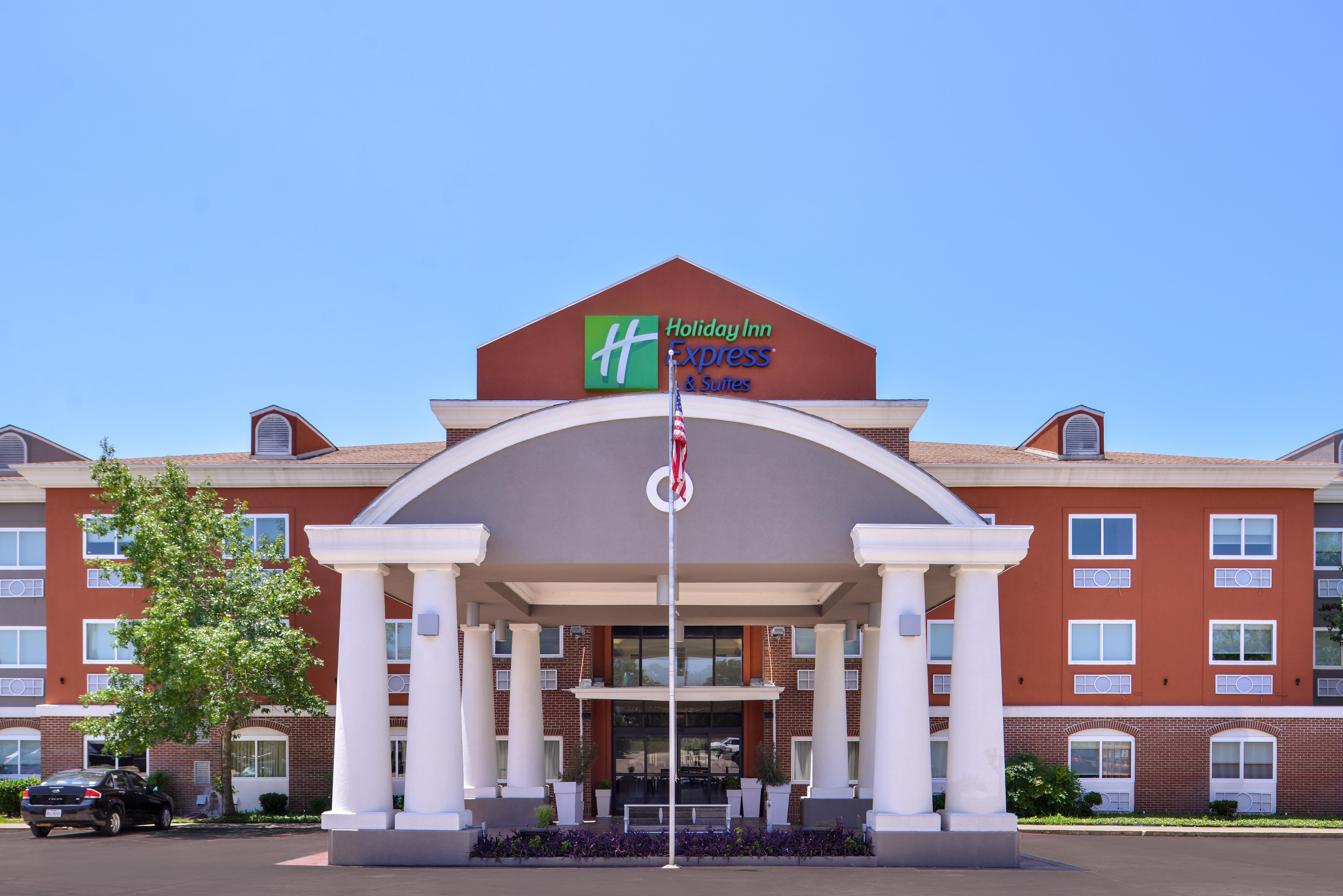Holiday Inn Express Hotel & Suites Elgin By Ihg Extérieur photo