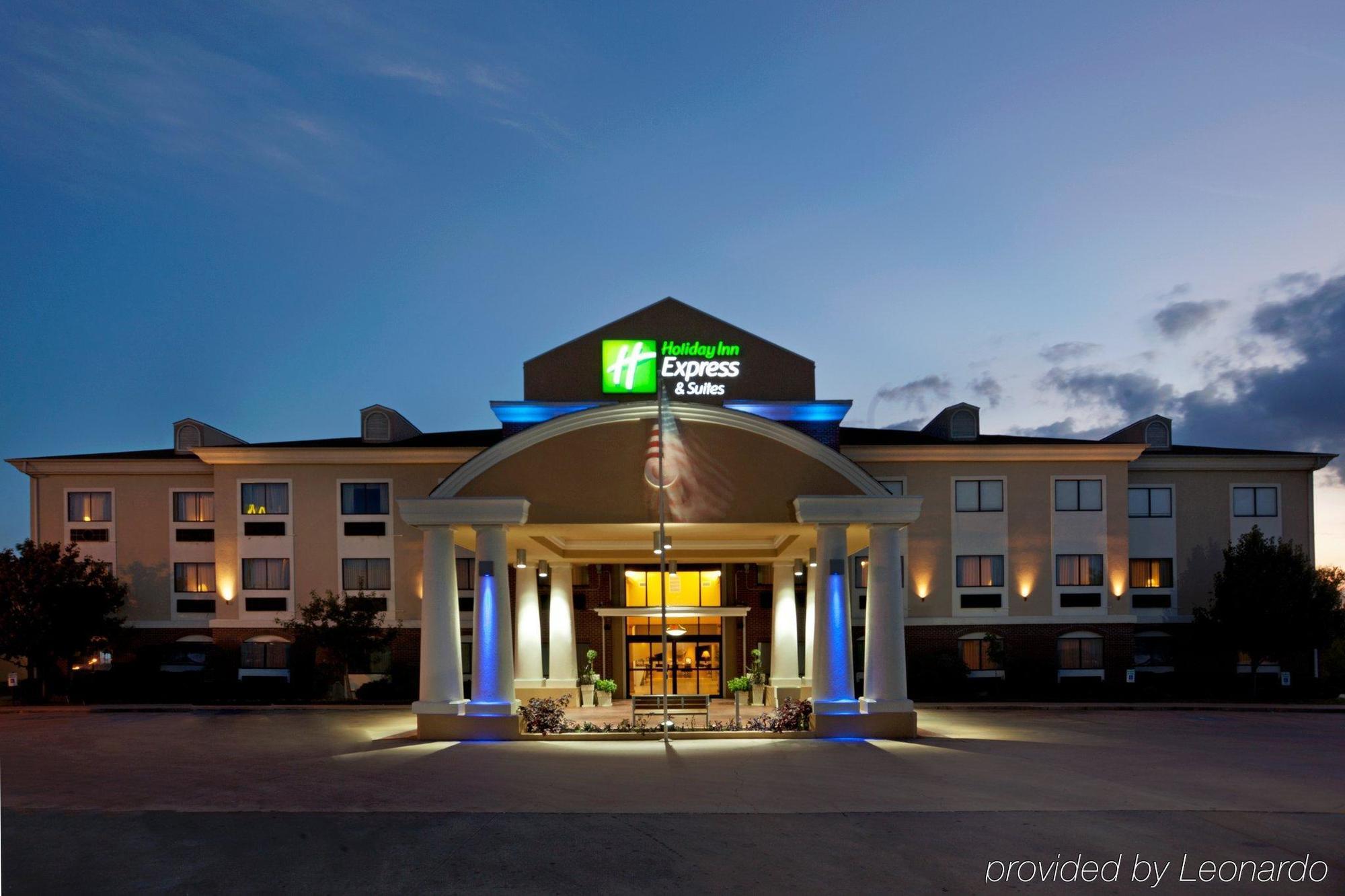 Holiday Inn Express Hotel & Suites Elgin By Ihg Extérieur photo