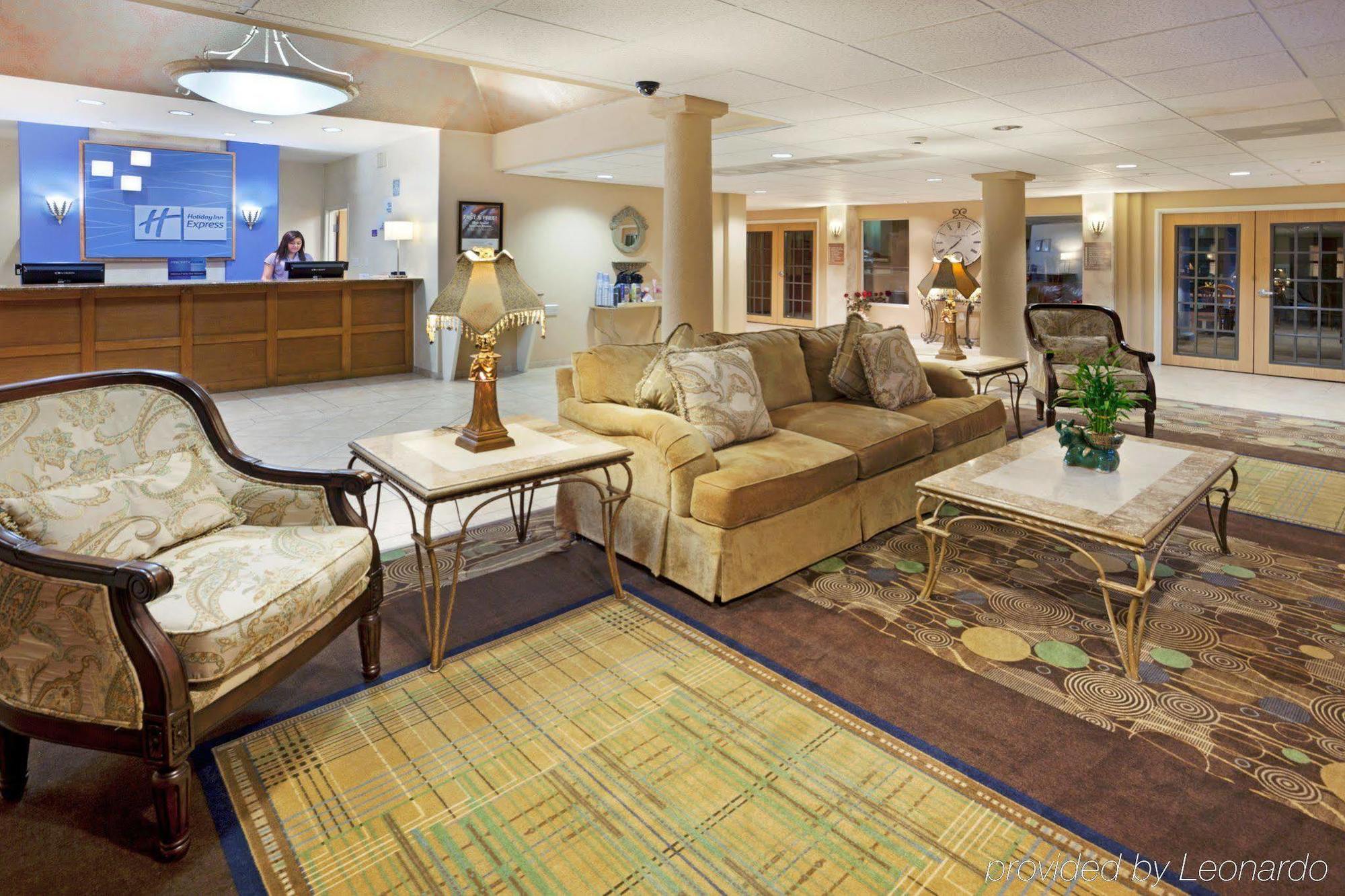 Holiday Inn Express Hotel & Suites Elgin By Ihg Intérieur photo