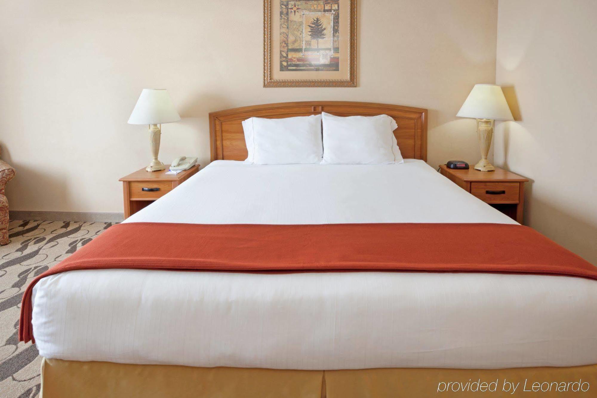 Holiday Inn Express Hotel & Suites Elgin By Ihg Chambre photo