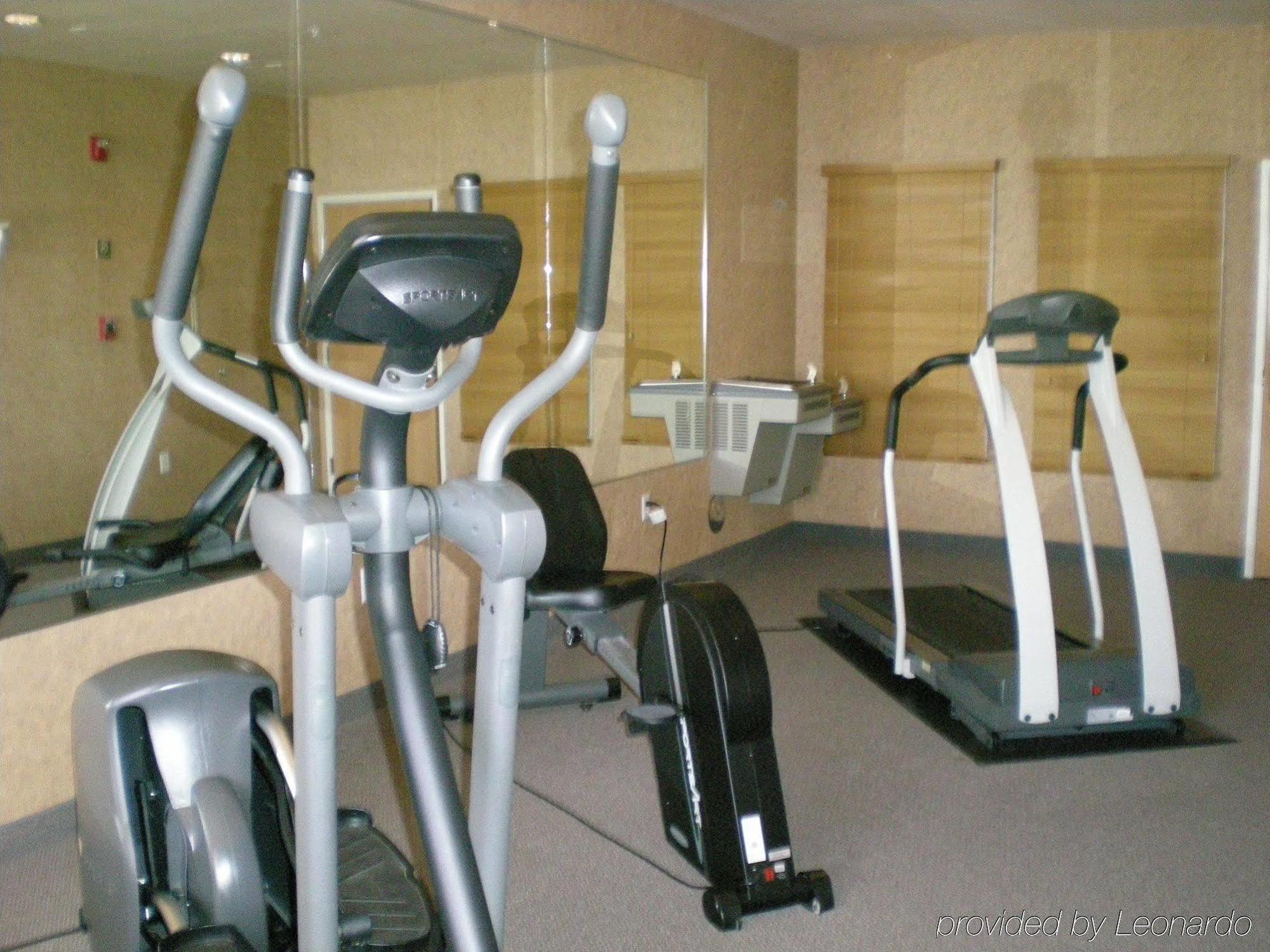 Holiday Inn Express Hotel & Suites Elgin By Ihg Extérieur photo